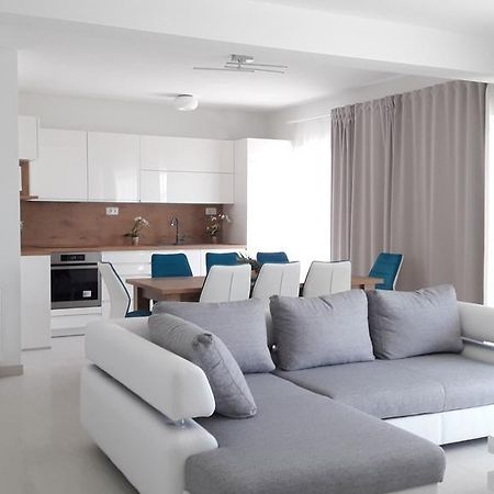 Villa-Apartments Karmel Kaštela Esterno foto