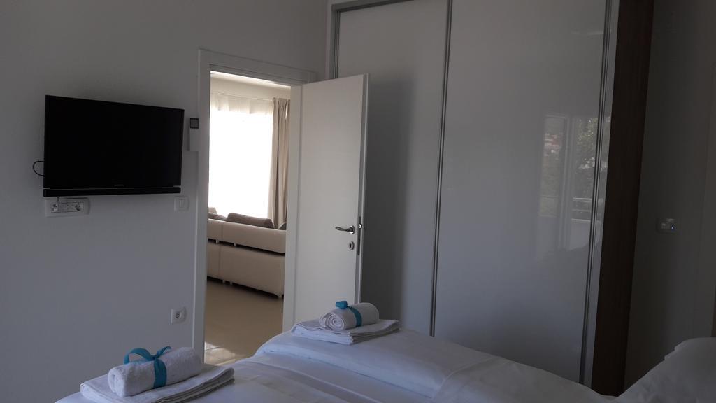 Villa-Apartments Karmel Kaštela Esterno foto