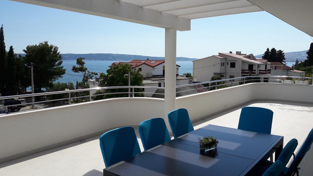 Villa-Apartments Karmel Kaštela Esterno foto