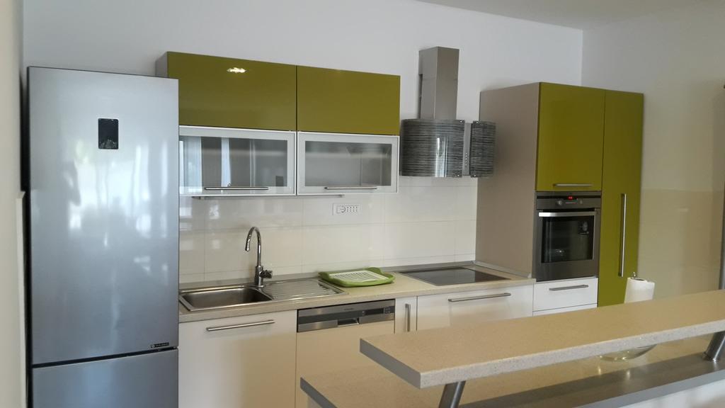 Villa-Apartments Karmel Kaštela Esterno foto