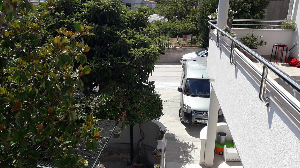 Villa-Apartments Karmel Kaštela Esterno foto