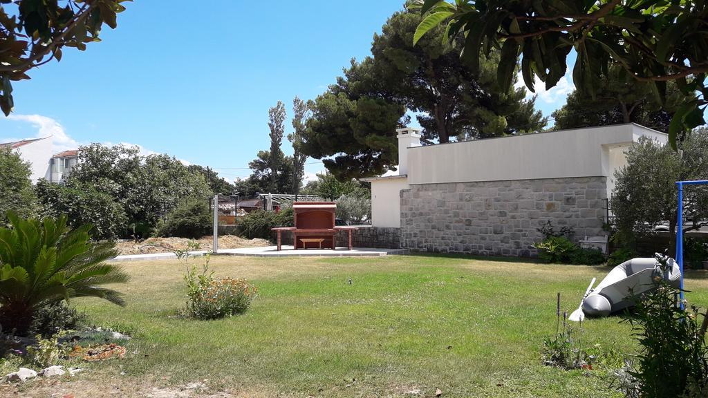 Villa-Apartments Karmel Kaštela Esterno foto