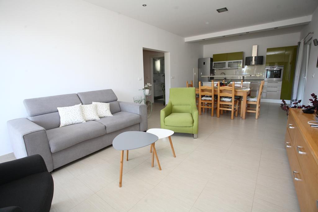 Villa-Apartments Karmel Kaštela Esterno foto
